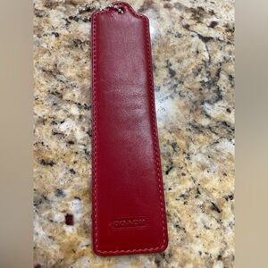 VINTAGE genuine COACH bookmark in Bold Red Leather - Good Used Condition